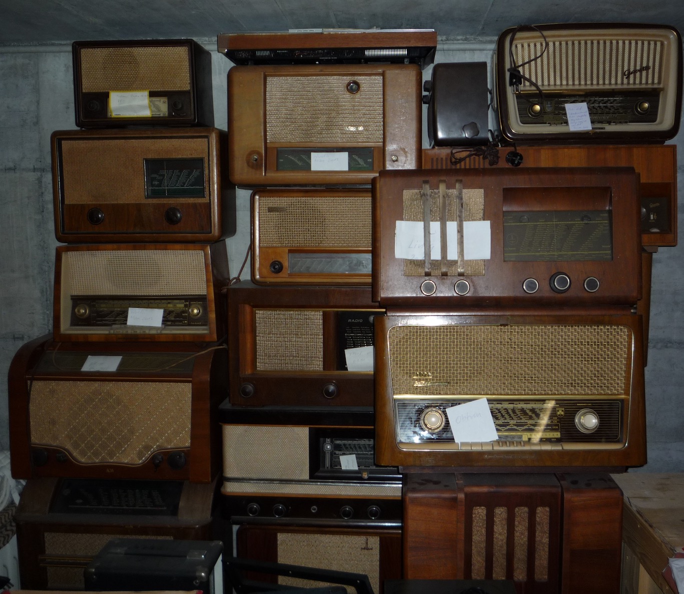 Alte Radios mit und ohne UKW